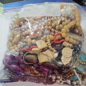 Mixed Bead Fashion Jewelry Lot  Crafting Lot